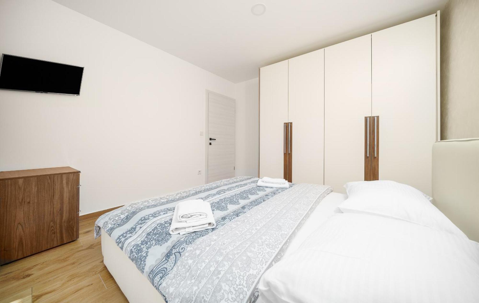 Luxury Apartments-La Dino Maky Vodice Room photo
